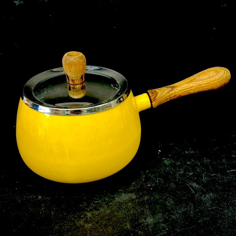 Retro /Vintage yellow lidded  enamelware fondue/sauce pot with wood handle